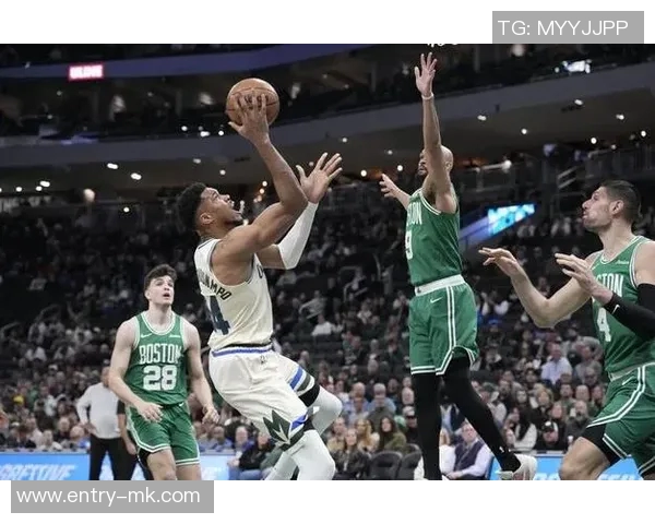 武切维奇幽默调侃字母哥暴扣背后原因引发热议